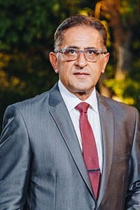 UNFO Med, Founder - Dr. Izak Daizade